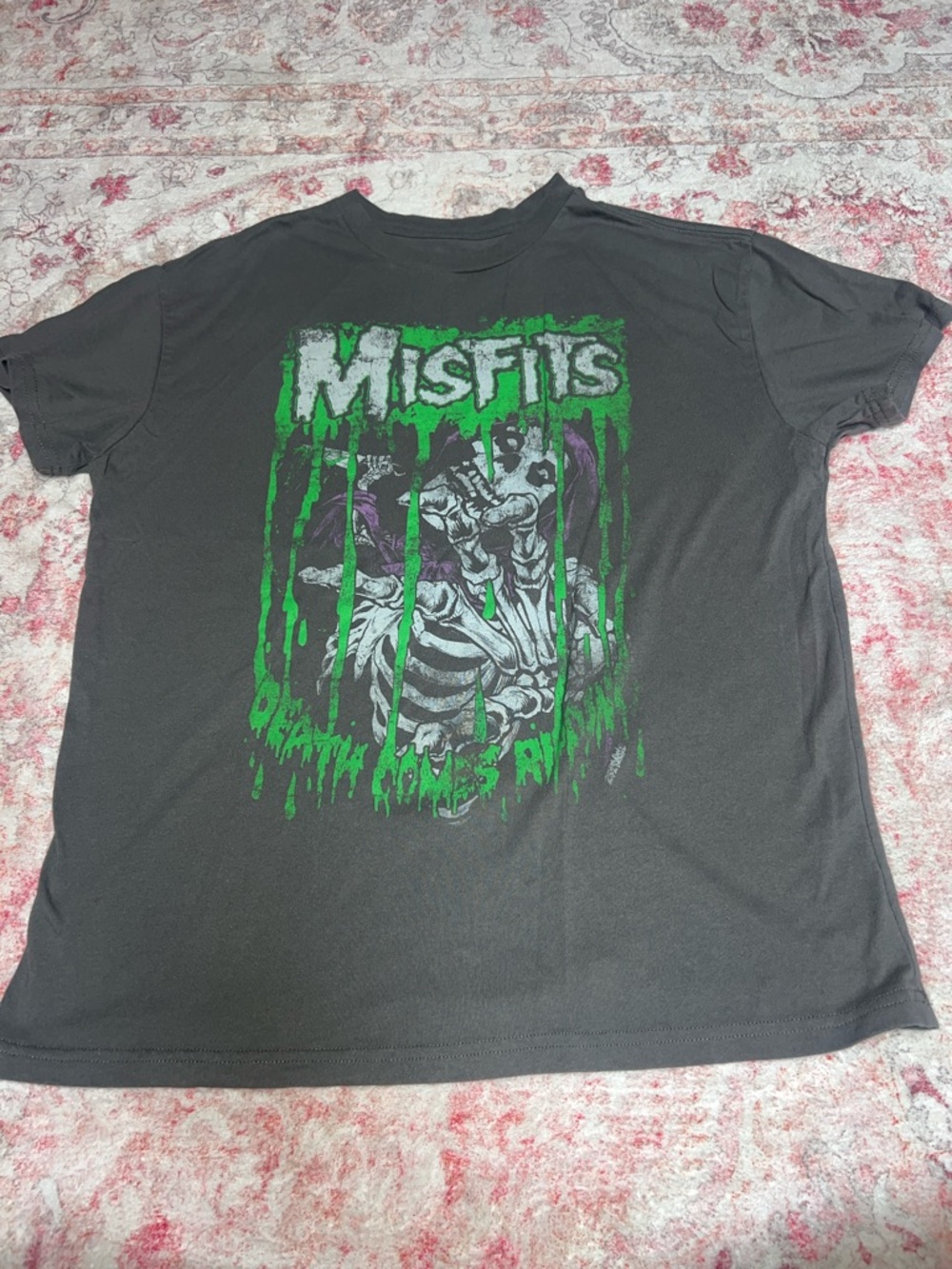 Misfits Gray Short Sleeve Graphic Tee